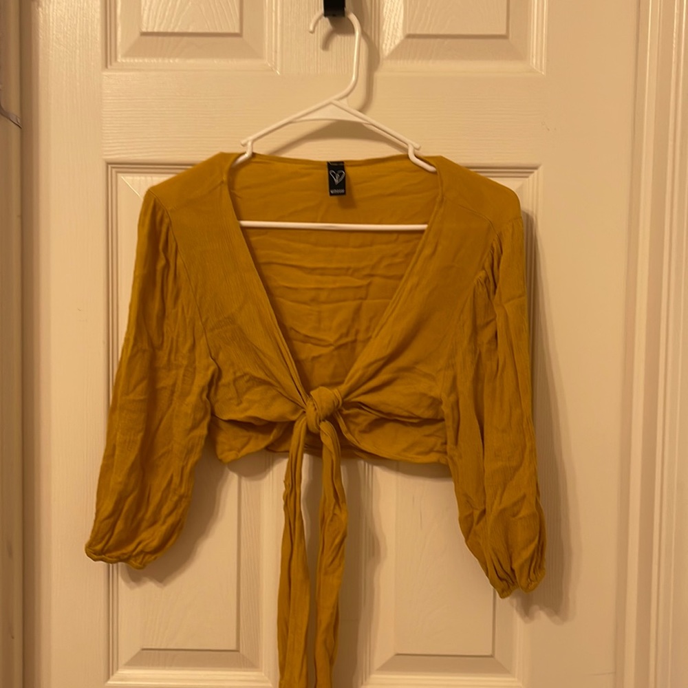Windsor tie top